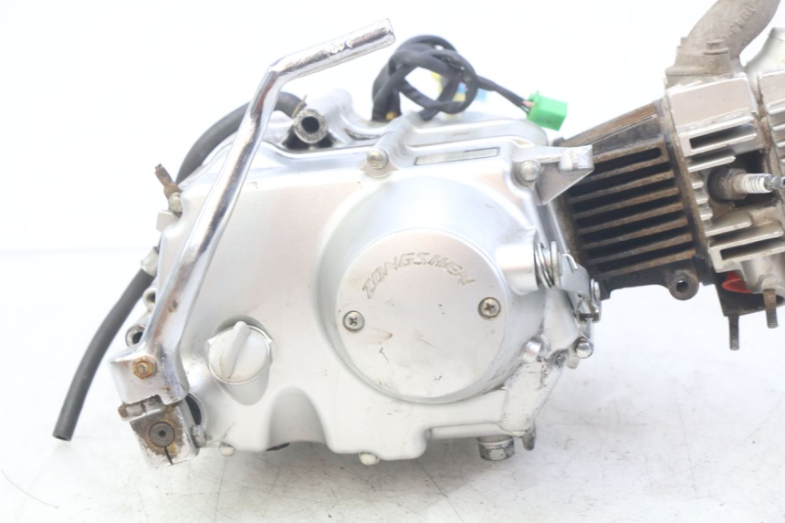 photo de MOTOR ZHEJIANG XMOTOS XB-81 50 - Weitere Ansicht des Artikels