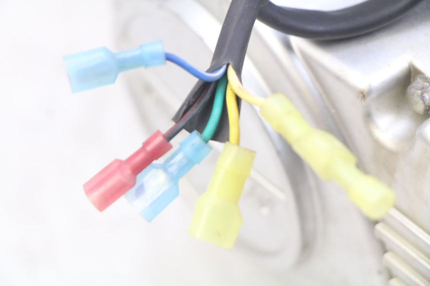 photo de MOTOR ZHEJIANG XMOTOS XB-81 50 - Details der Befestigungspunkte