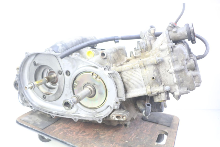 photo de MOTOR YAMAHA XP T-MAX TMAX ABS 500 (2004 - 2007) - Fokus auf die Struktur