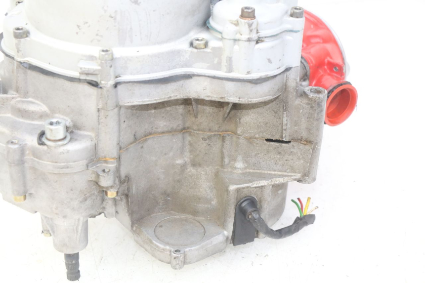photo de MOTOR PEUGEOT XP6 50 (1997 - 2003) - Alternative Perspektive