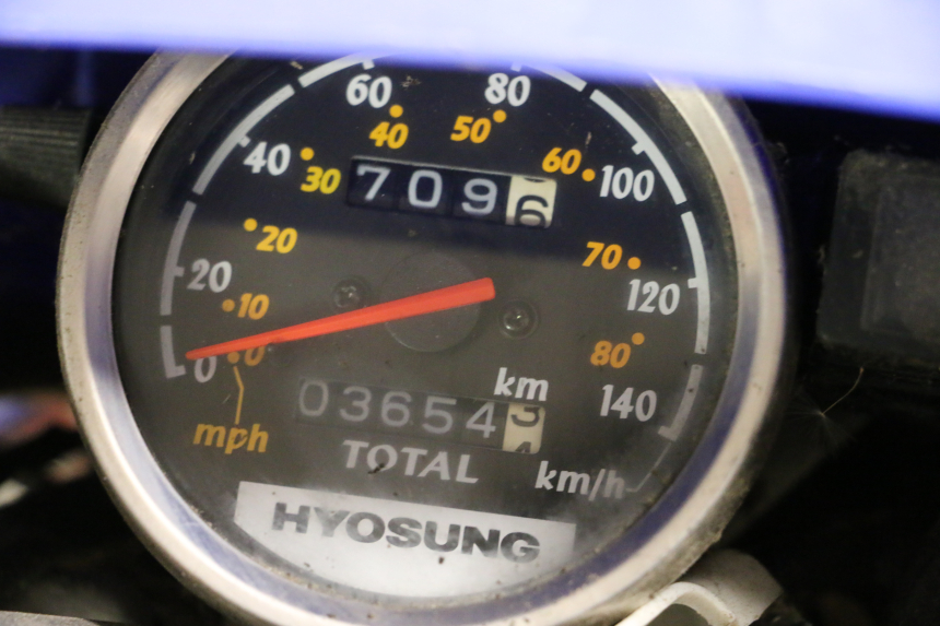 photo de MOTOR HYOSUNG XRX 125 (2000 - 2008) - Fokus auf die Struktur