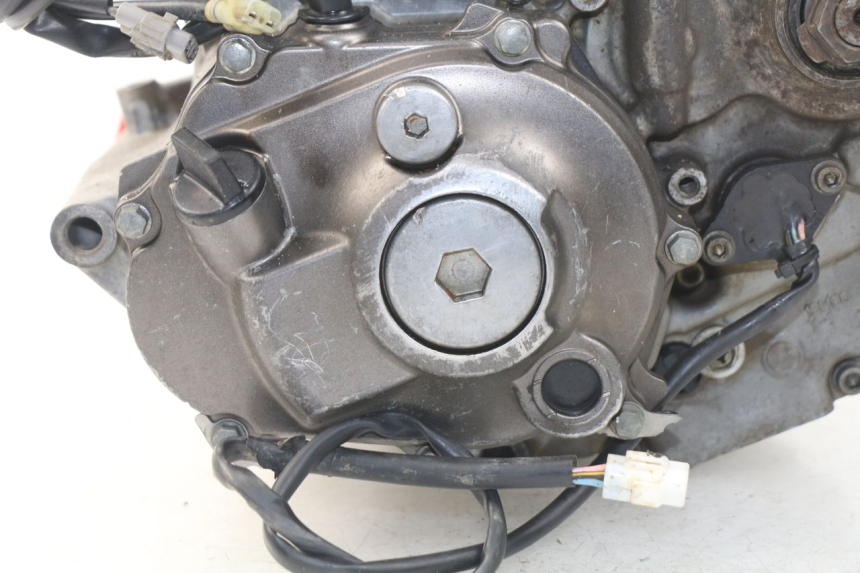 photo de MOTOR YAMAHA YZ-F YZF 250 (2014 - 2018) - Alternativer Blickwinkel