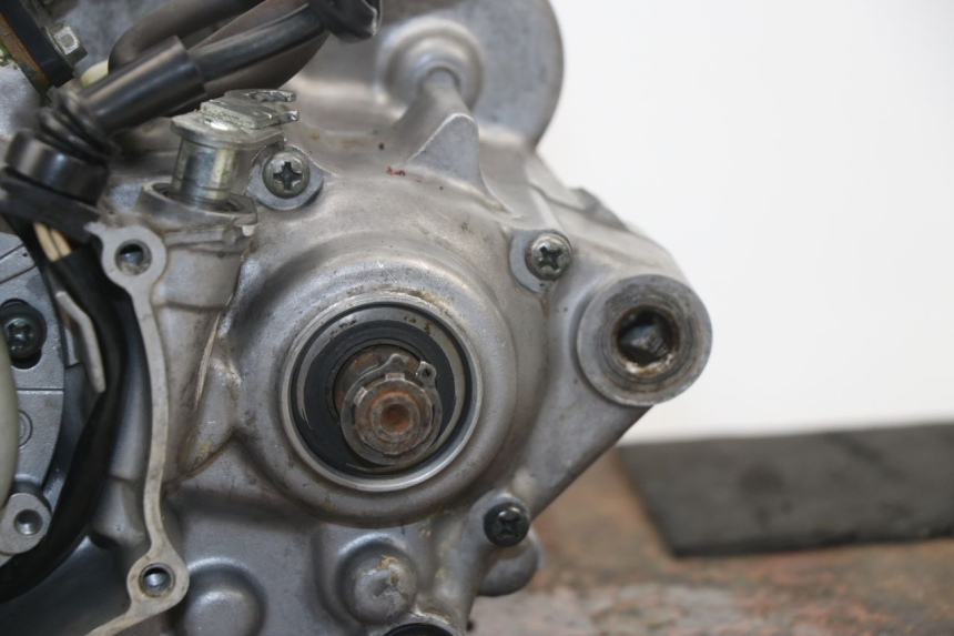 photo de MOTOR YAMAHA YZ 80 (1998 - 2001) - Technische Nahaufnahme