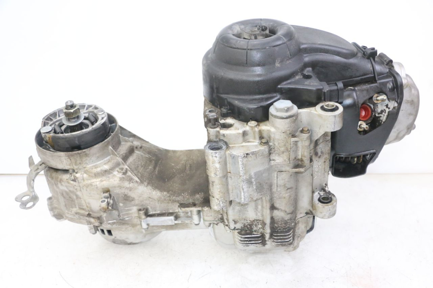 photo de MOTOR PIAGGIO ZIP 4T 50 (2018 - 2020) - Alternative Perspektive