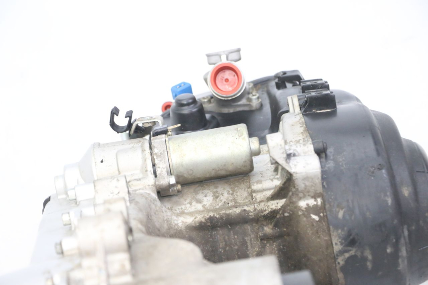 photo de MOTOR PIAGGIO ZIP 4T 50 (2018 - 2020) - Details der Befestigungspunkte