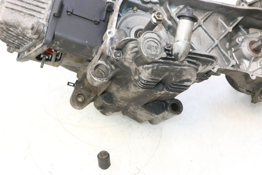 photo de MOTOR PIAGGIO ZIP 4T 50 (2006 - 2017) - Alternative Perspektive