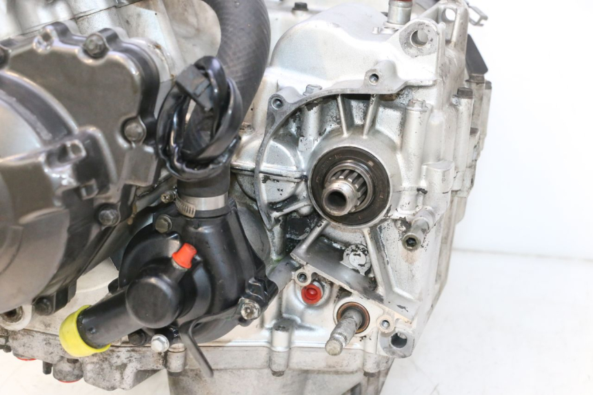 photo de MOTOR KAWASAKI ZX-6R ZX6R 600 (1995 - 1997) - Oberflächenzustand und Material