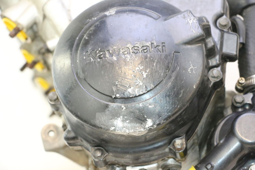 photo de MOTOR KAWASAKI ZX-6R ZX6R 600 (1995 - 1997) - Details der Befestigungspunkte