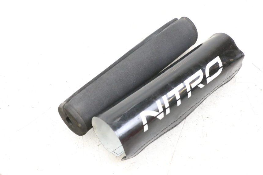 photo de LENKERPOLSTER NITRO MOTORS THUNDER 125 - Alternative Perspektive