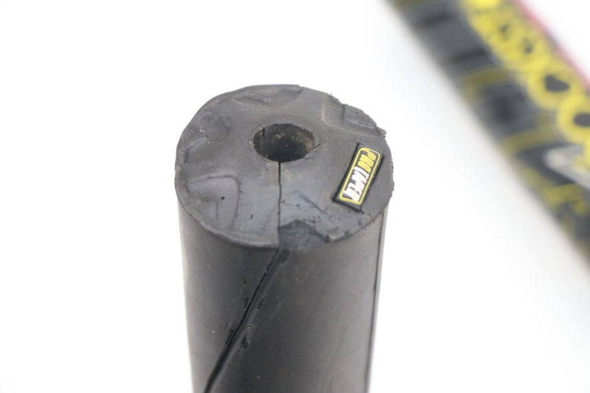 photo de LENKERPOLSTER YAMAHA YZF YZ-F 450 (2006 - 2009) - Detailansicht des Bauteils