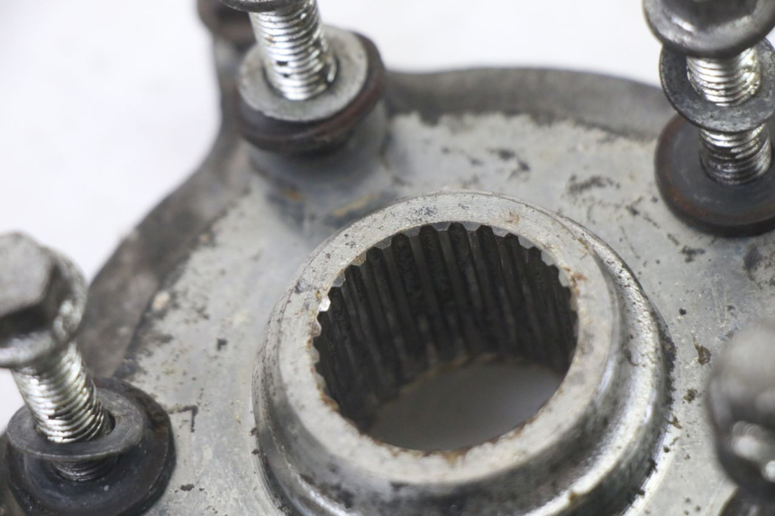 photo de HINTERRADNABE PIAGGIO MP3 LT 400 (2007 - 2012) - Details der Befestigungspunkte