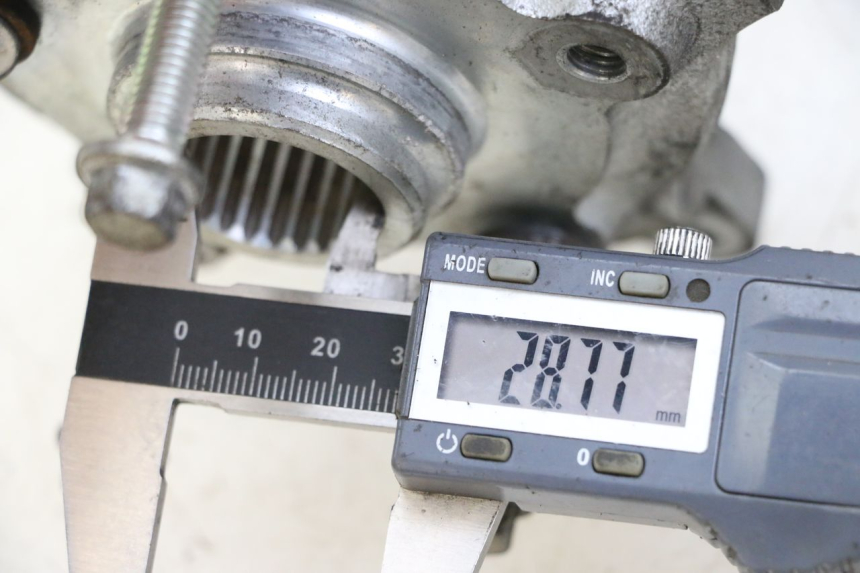 photo de HINTERRADNABE PIAGGIO MP3 500 (2014 - 2017) - Detailansicht des Bauteils