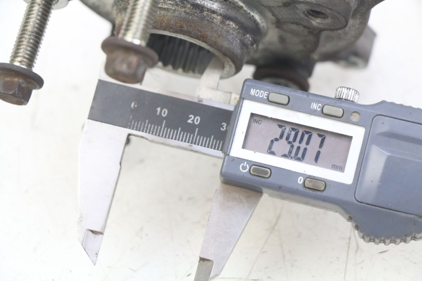 photo de HINTERRADNABE GILERA NEXUS 125 (2007 - 2009) - Detailansicht des Bauteils