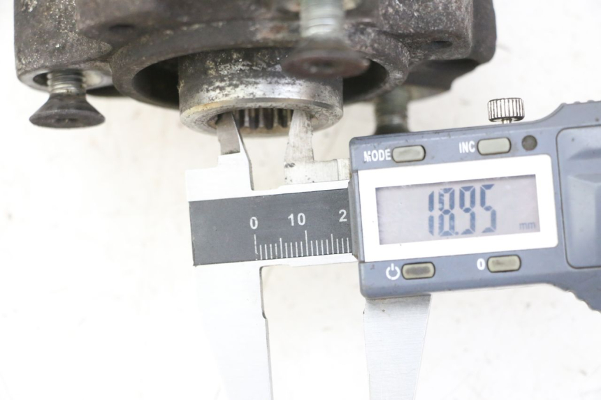 photo de HINTERRADNABE PEUGEOT CITYSTAR 125 (2011 - 2017) - Detailansicht des Bauteils