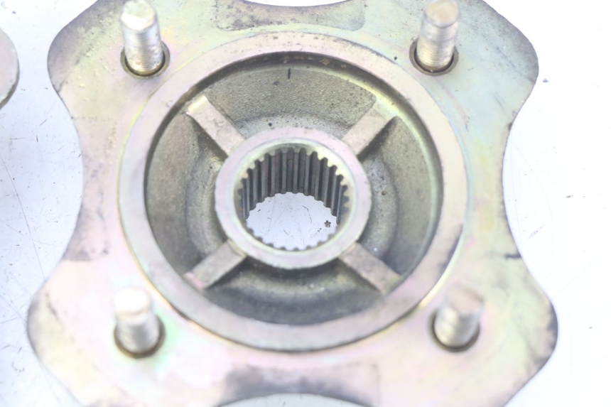 photo de HINTERRADNABE SPY RACING F3 350 (2015 - 2022) - Details der Befestigungspunkte