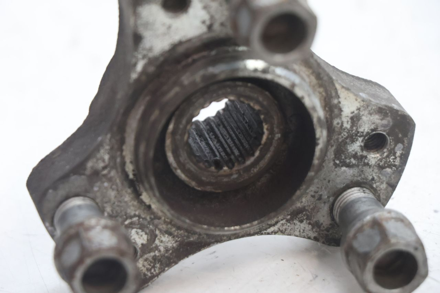 photo de RADNABE HINTER PEUGEOT SPEEDFIGHT 2 AC 50 (2000 - 2009) - Zoom auf Gebrauchszustand