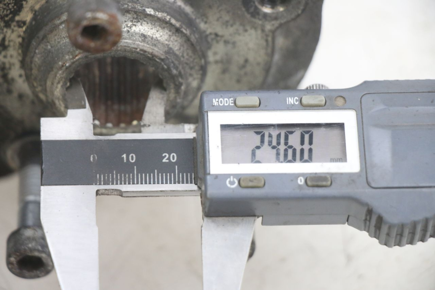 photo de HINTERRADNABE PIAGGIO X9 125 (2000 - 2003) - Detailansicht des Bauteils