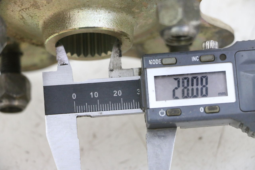 photo de RADNABE HINTER YAMAHA YFM BRUIN 350 (2003 - 2009) - Detailansicht des Bauteils