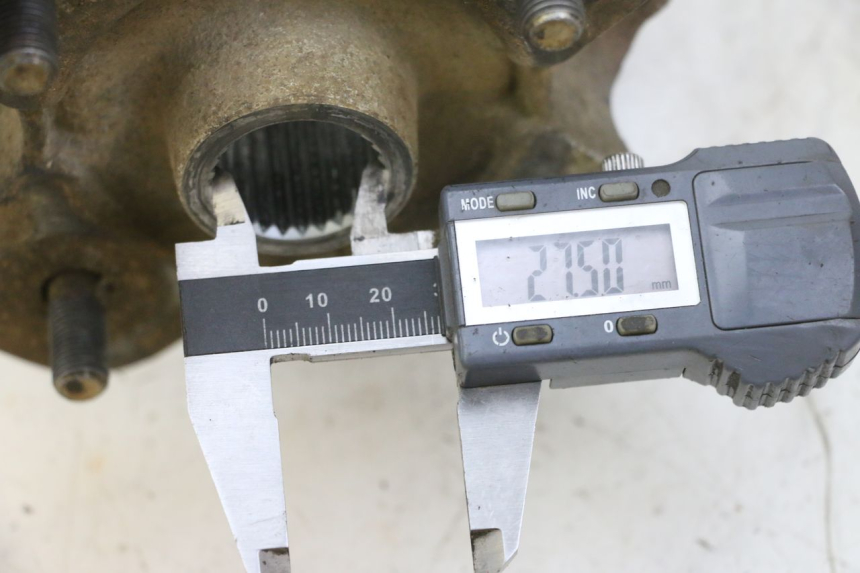 photo de RADNABE HINTER YAMAHA YFM GRIZZLY 550 (2008 - 2015) - Detailansicht des Bauteils