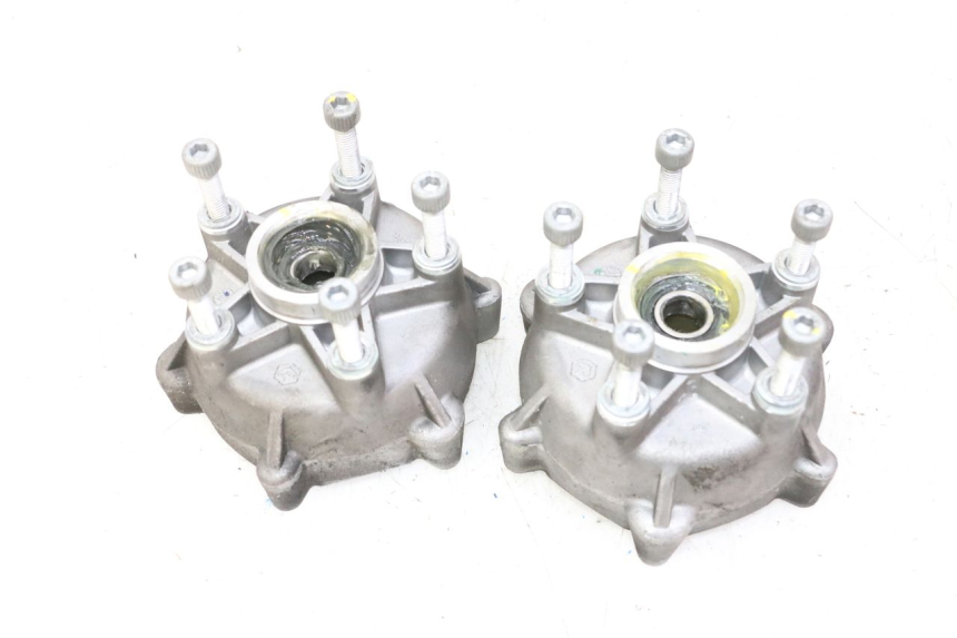 photo de RADNABE VORNE PIAGGIO MP3 HPE 310 (2024 - 2025) - Alternative Perspektive