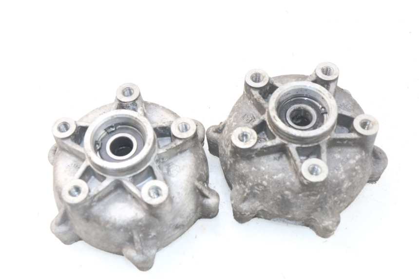 photo de VORDERRADNABE PIAGGIO MP3 125 (2006 - 2014) - Technische Nahaufnahme