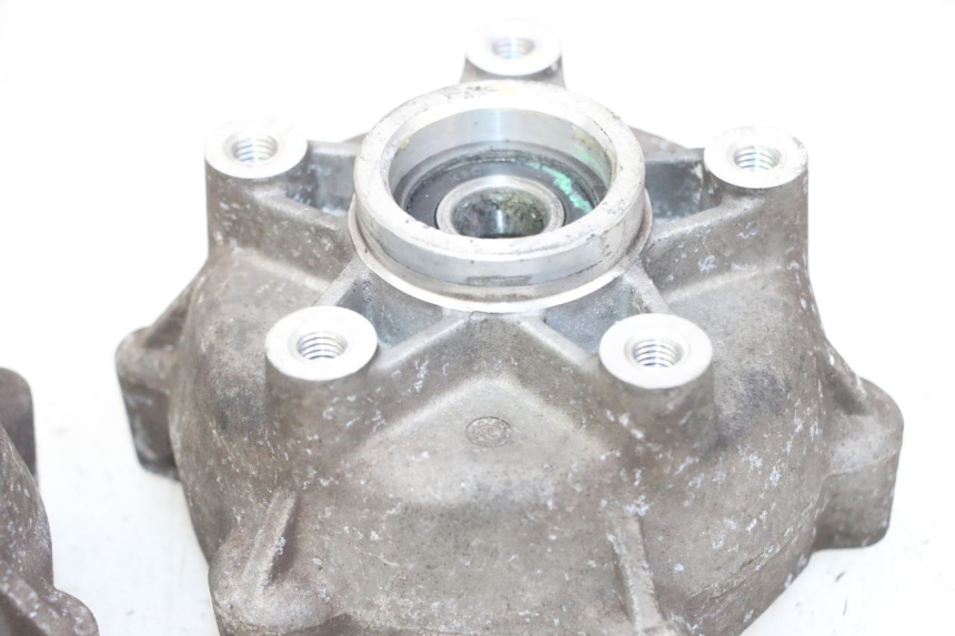 photo de RADNABE VORNE PIAGGIO MP3 500 (2014 - 2017) - Details der Befestigungspunkte