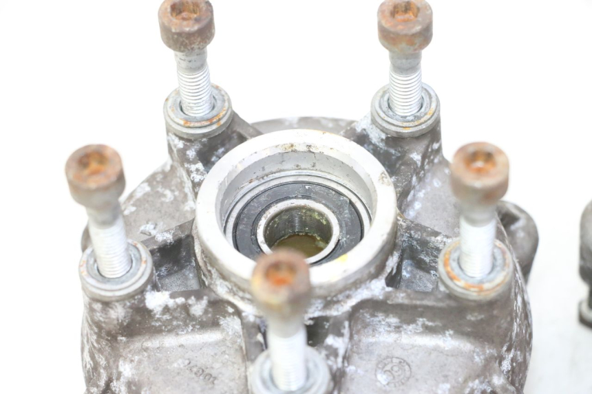 photo de VORDERRADNABE PIAGGIO MP3 RL 250 (2006 - 2010) - Technische Nahaufnahme