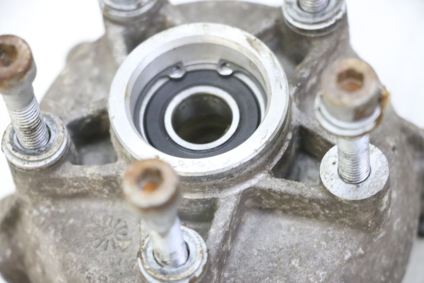 photo de VORDERRADNABE PIAGGIO MP3 LT 400 (2007 - 2012) - Zoom auf Gebrauchszustand