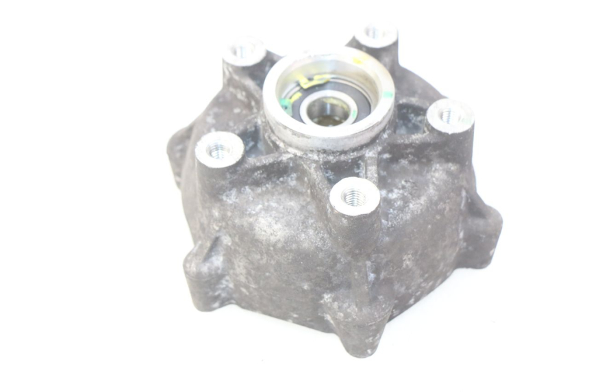 photo de VORDERRADNABE PIAGGIO VESPA GTS IGET ABS 125 (2017 - 2023) - Zoom auf Gebrauchszustand