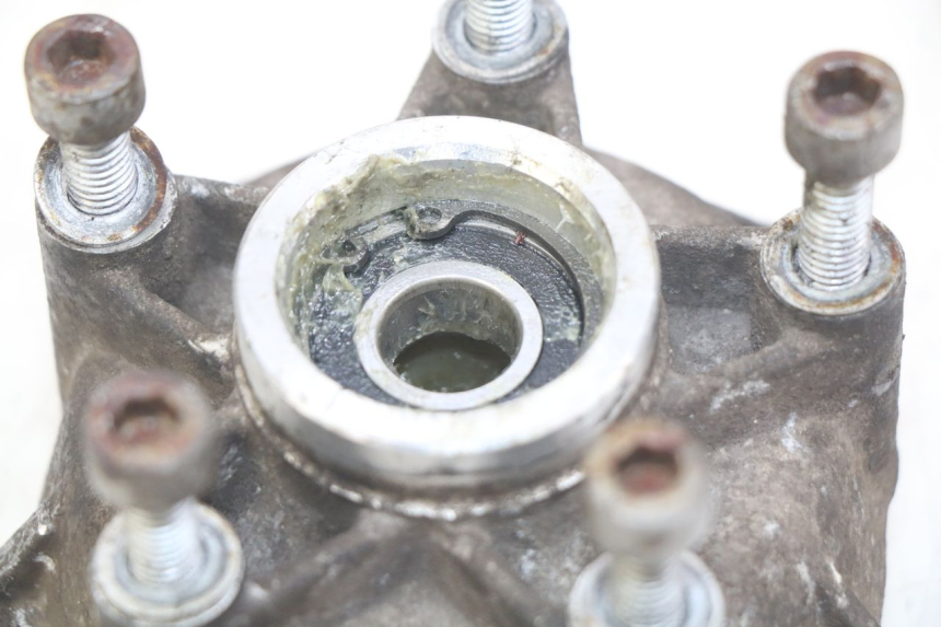 photo de VORDERRADNABE PIAGGIO VESPA LXV 125 (2006 - 2009) - Alternative Perspektive