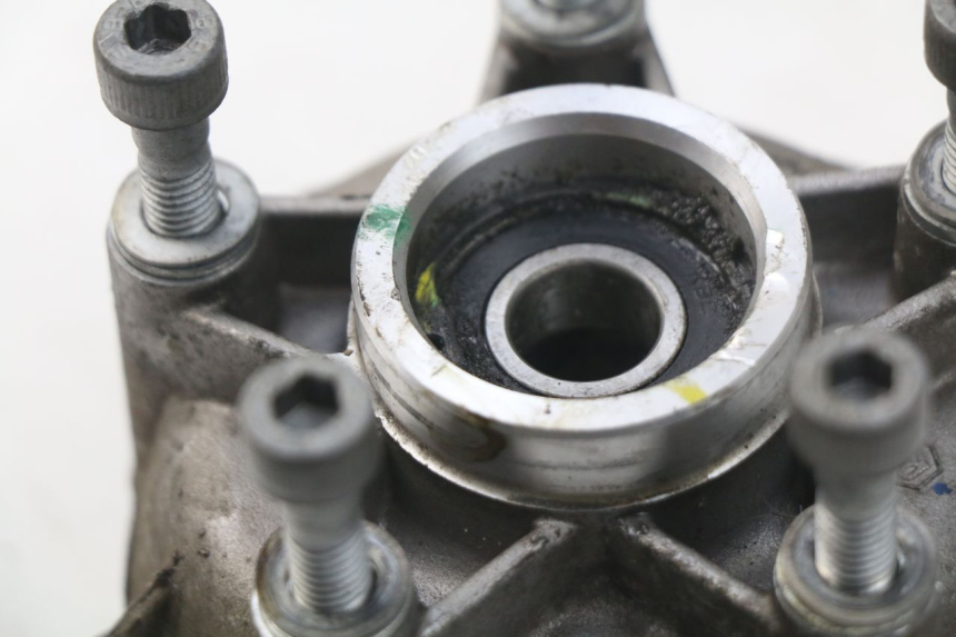 photo de VORDERRADNABE PIAGGIO VESPA SPRINT 2T 50 (2014 - 2018) - Alternative Perspektive