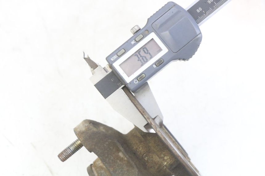 photo de VORDERRADNABE SHINERAY XY250 STXE 250 (2006 - 2012) - Zoom auf Gebrauchszustand