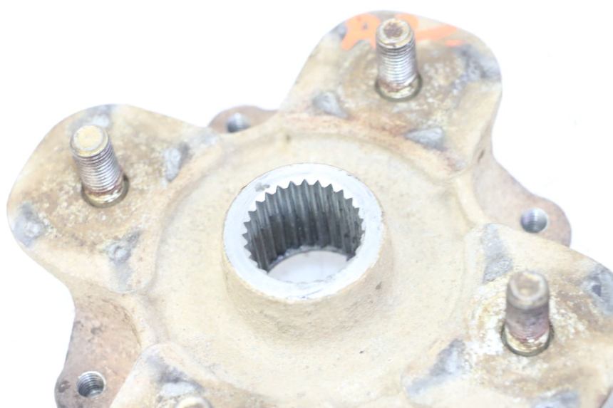 photo de RADNABE VORNE YAMAHA YFM GRIZZLY 550 (2008 - 2015) - Details der Befestigungspunkte