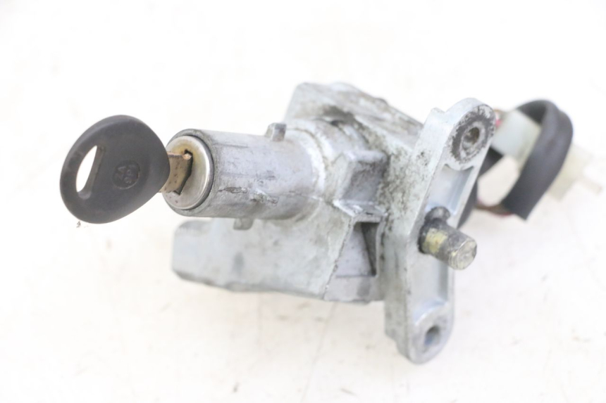 photo de ZüNDSCHLOSS MBK BOOSTER SPIRIT NAKED 50 (2004 - 2017) - Detailansicht des Bauteils