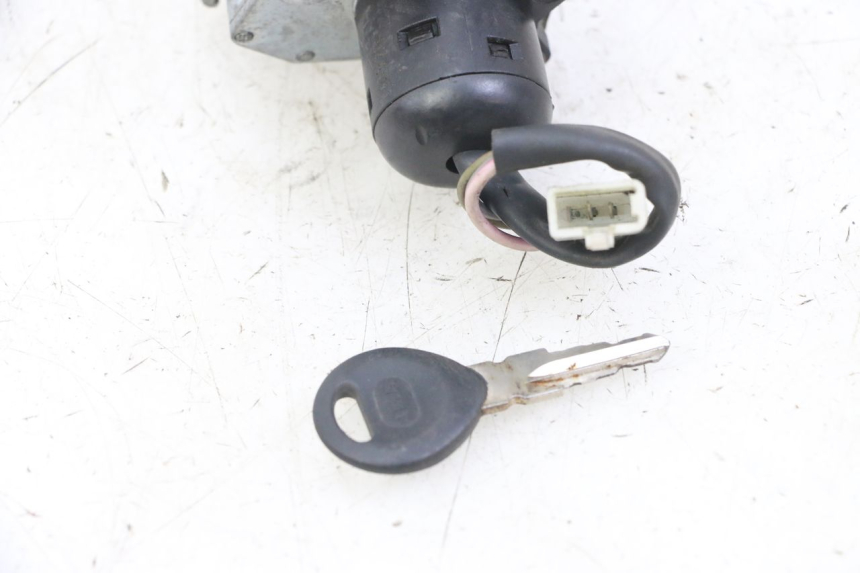 photo de ZüNDSCHLOSS MBK BOOSTER SPIRIT NAKED 50 (2004 - 2017) - Technische Nahaufnahme