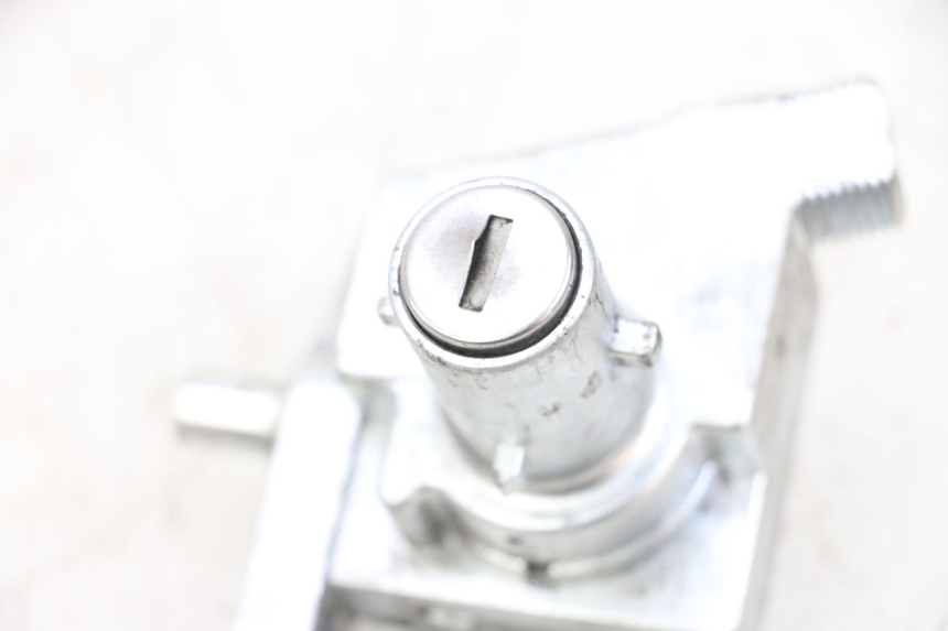 photo de ZüNDSCHLOSS MBK BOOSTER SPIRIT NAKED 50 (2004 - 2017) - Geprüftes Gebrauchtteil