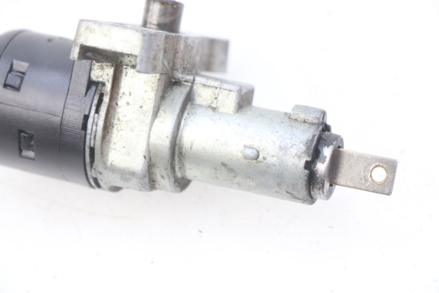 photo de ZÜNDSCHLOSS YAMAHA BW'S 50 (1999 - 2003) - Detailansicht des Bauteils