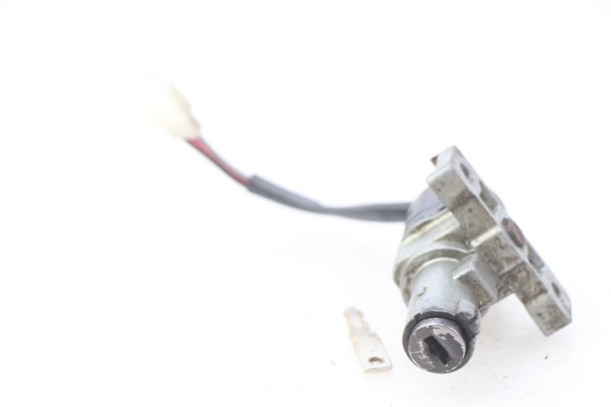 photo de ZÜNDSCHLOSS YAMAHA BW'S 50 (1999 - 2003) - Alternative Perspektive