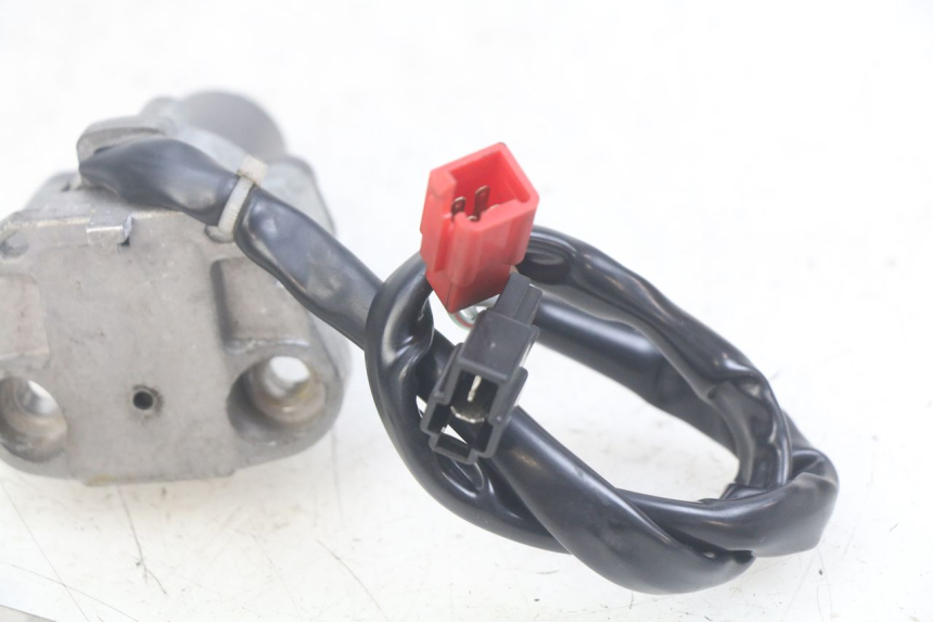 photo de ZüNDSCHLOSS YAMAHA FZS FAZER 600 (1998 - 2001) - Gesamtansicht des Produkts