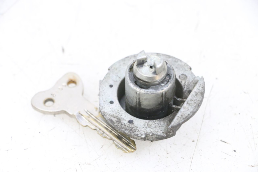 photo de ZÜNDSCHLOSS PIAGGIO NEW TYPHOON 50 (2018 - 2021) - Alternative Perspektive