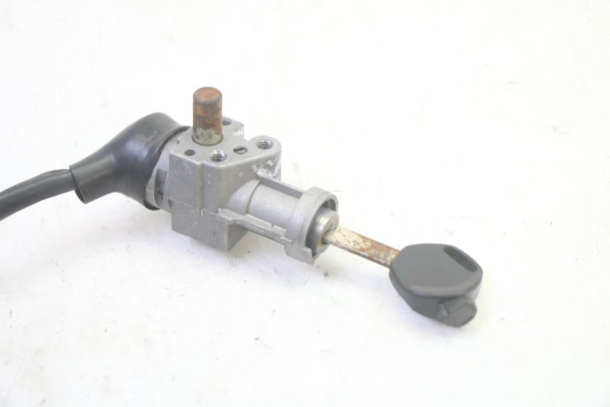 photo de ZÜNDSCHLOSS JM MOTORS OLDIES GT 4T 50 (2018 - 2025) - Alternative Perspektive