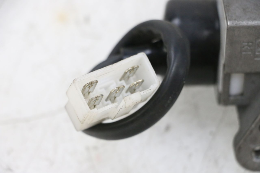 photo de ZÜNDSCHLOSS SYM ORBIT 2 4T 50 (2008 - 2017) - Gesamtansicht des Produkts