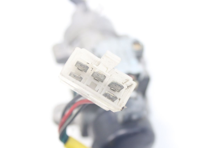 photo de ZüNDSCHLOSS KYMCO PEOPLE 250 (2004 - 2008) - Technische Nahaufnahme