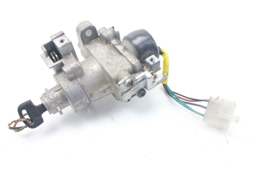 photo de ZüNDSCHLOSS KYMCO PEOPLE 250 (2004 - 2008) - Oberflächenzustand und Material