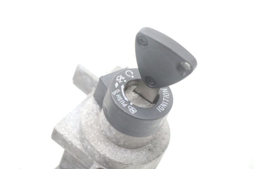 photo de ZüNDSCHLOSS PEUGEOT KISBEE 4T 50 (2018 - 2022) - Geprüftes Gebrauchtteil