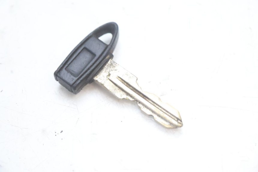 photo de ZÜNDSCHLOSS PIAGGIO ZIP 4T 50 (2006 - 2017) - Details der Befestigungspunkte