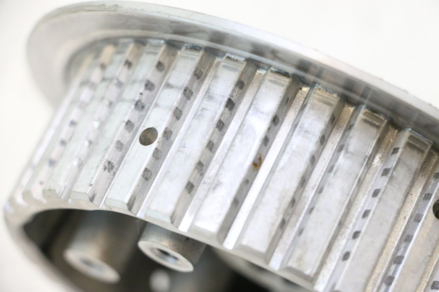 photo de KUPPLUNGSNABE  SUZUKI SV S 650 (2003 - 2009) - Details der Befestigungspunkte
