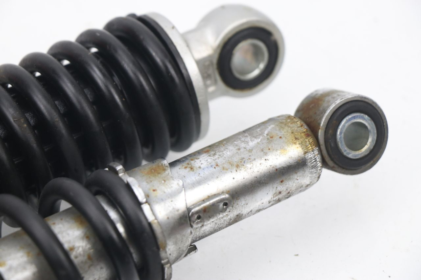 photo de PAAR FEDERBEIN  HONDA CBF 125 (2009 - 2015) - Oberflächenzustand und Material