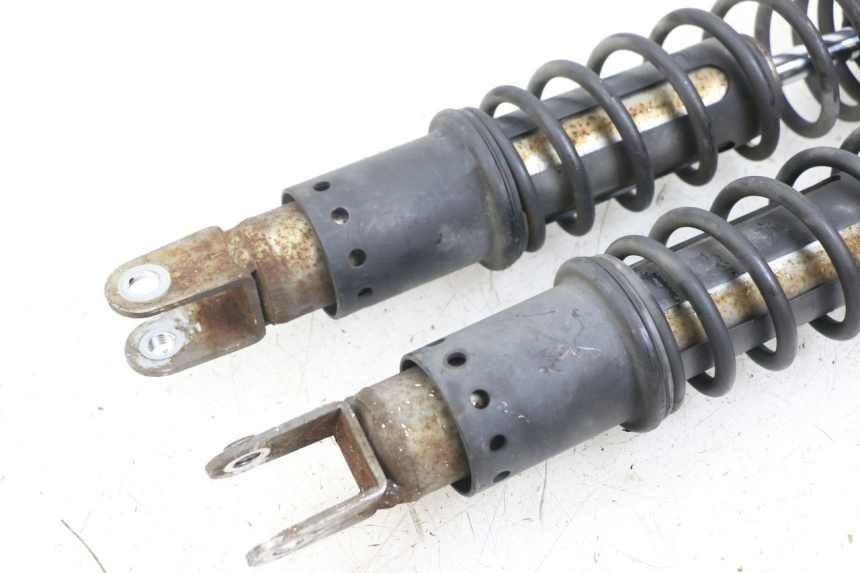 photo de PAAR FEDERBEIN  KYMCO DINK STREET ABS 125 (2011 - 2018) - Details der Befestigungspunkte