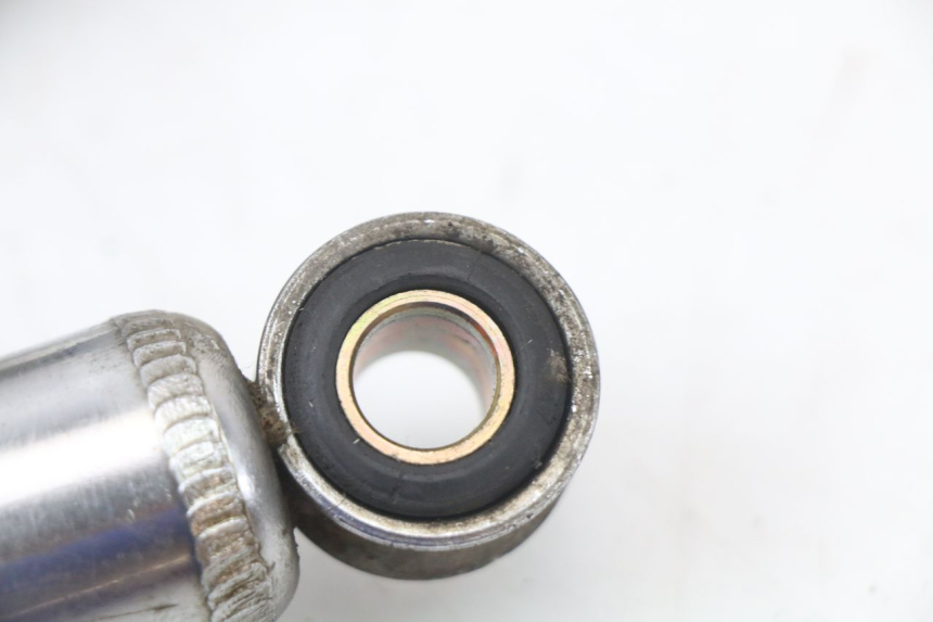 photo de PAAR FEDERBEIN  SUZUKI GN 125 (1997 - 2000) - Zoom auf Komponenten